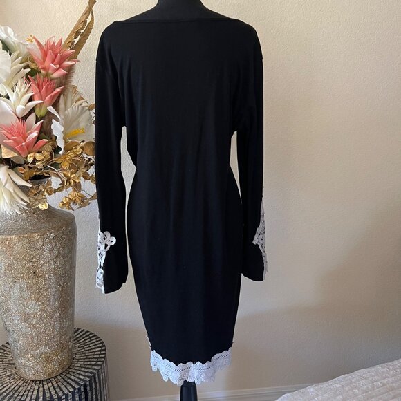 Whimsygoth Black Flowy Midi Dress With White Lace Hem & Lace Sleeve Details 2XL - Picture 3 of 8